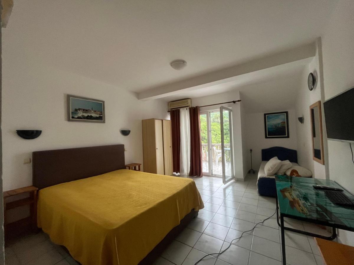 Studio Apartments Kul Budva Buitenkant foto